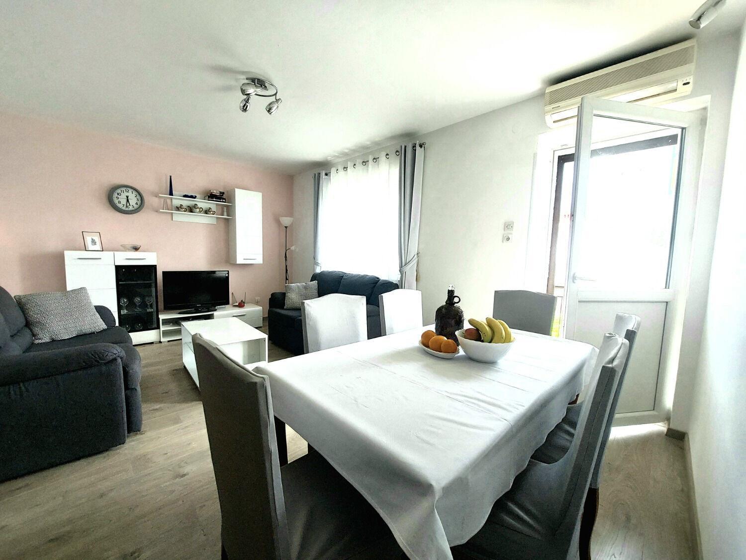 מאקרסקה Apartment Fila - Large & Close To The Beach מראה חיצוני תמונה